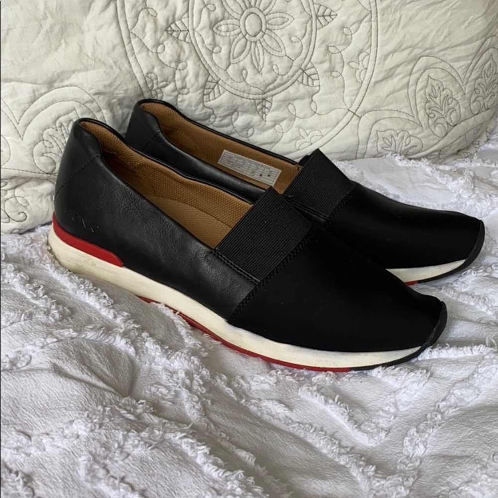 Vionic Cameo Sneakers